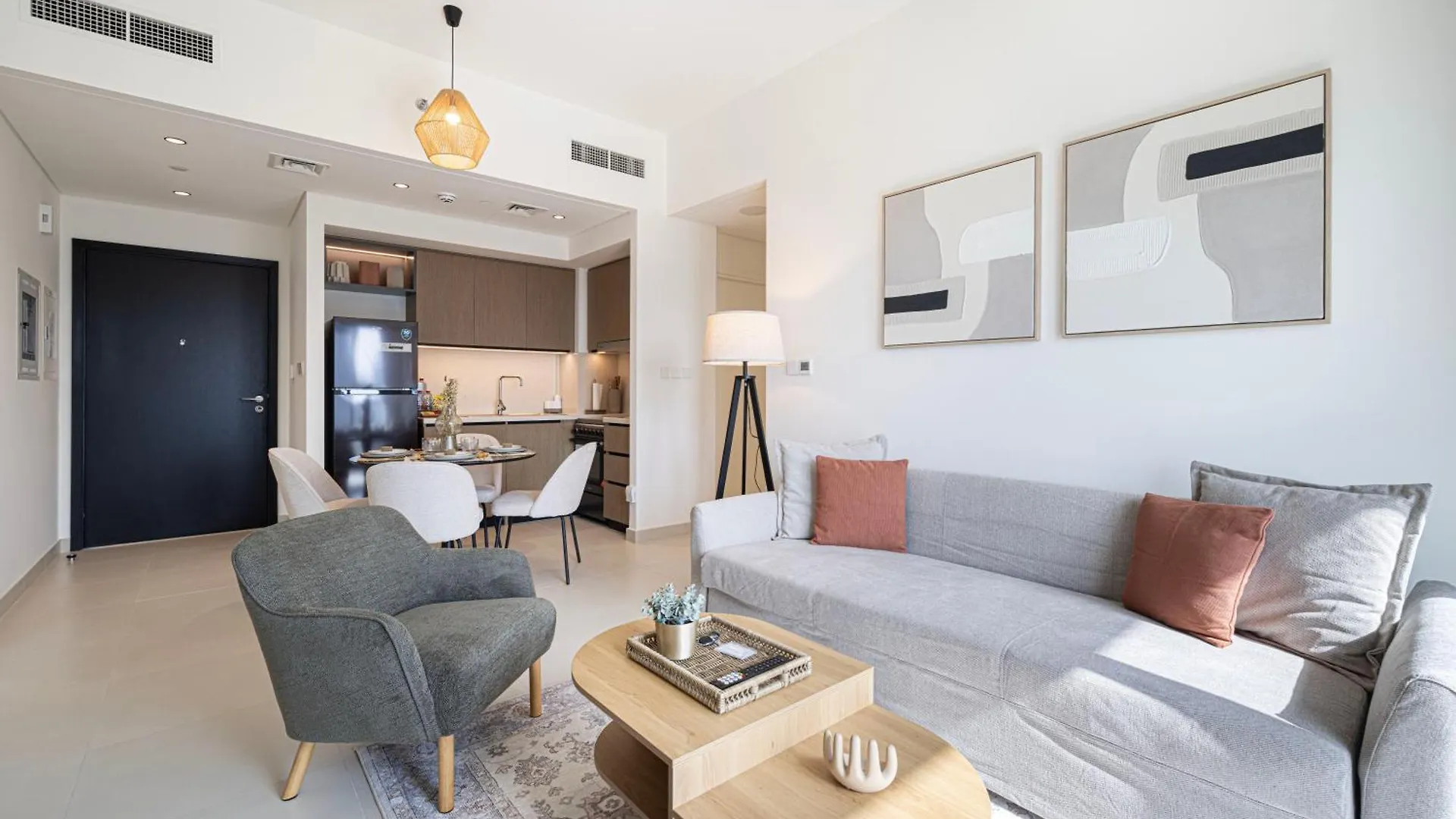 Luxury Minimalistic Apartment In Downtown Dubai Opposite Burj Khalifa & Dubai Mall United Arab Emirates